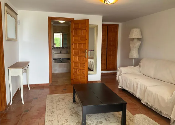 3 Bedroom With Beautiful Sea View