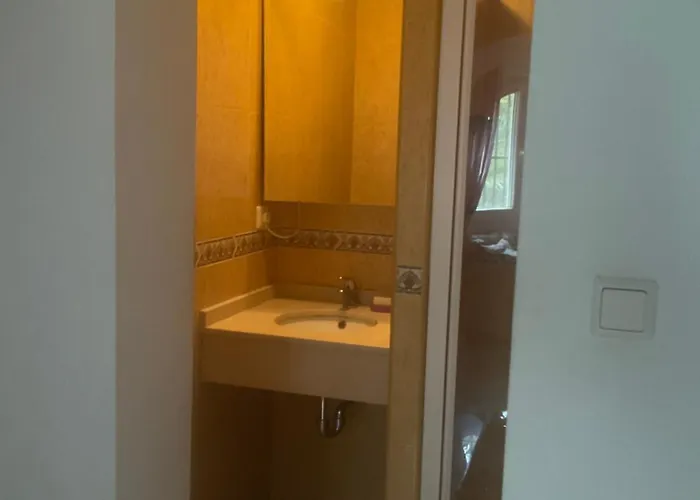 3 Bedroom With Beautiful Sea View Villa *