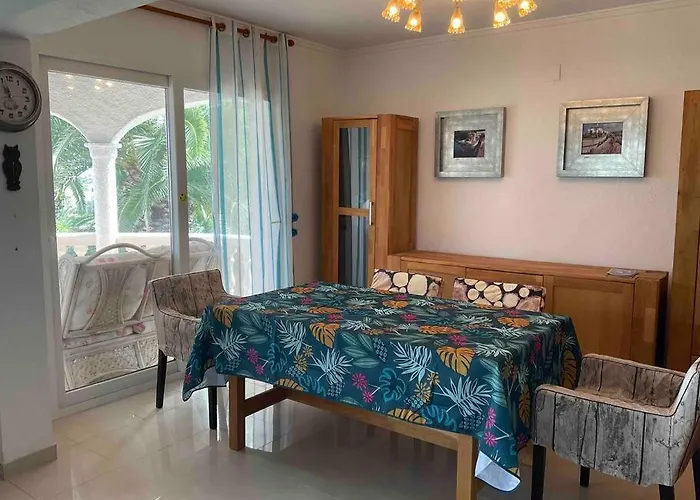 Villa 3 Bedroom With Beautiful Sea View Dénia